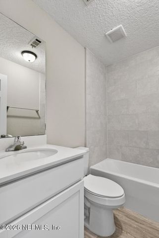 7640 SUNWOOD Drive, Jacksonville, FL 32256