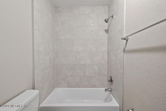 7640 SUNWOOD Drive, Jacksonville, FL 32256