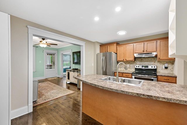 3722 E Martin AVENUE, Cudahy, WI 53110