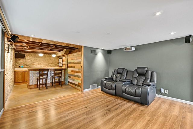 3722 E Martin AVENUE, Cudahy, WI 53110