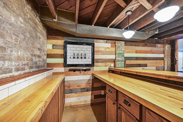 3722 E Martin AVENUE, Cudahy, WI 53110