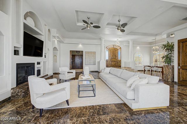 1823 E WINDROSE Drive, Phoenix, AZ 85022