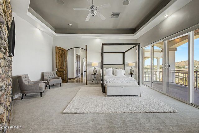 1823 E WINDROSE Drive, Phoenix, AZ 85022