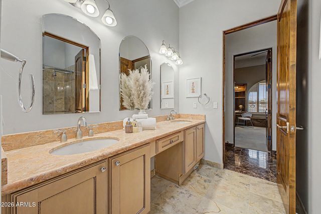 1823 E WINDROSE Drive, Phoenix, AZ 85022