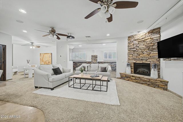 1823 E WINDROSE Drive, Phoenix, AZ 85022
