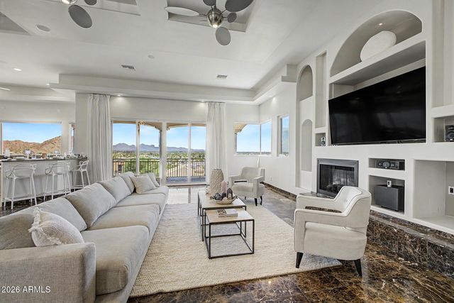 1823 E WINDROSE Drive, Phoenix, AZ 85022