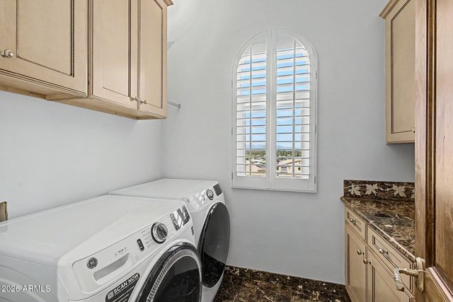 1823 E WINDROSE Drive, Phoenix, AZ 85022