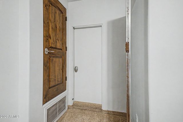 1823 E WINDROSE Drive, Phoenix, AZ 85022