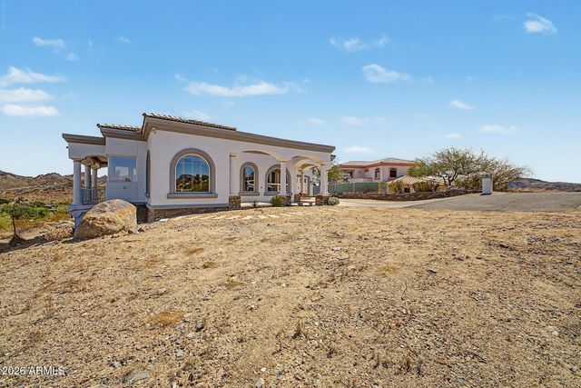 1823 E WINDROSE Drive, Phoenix, AZ 85022