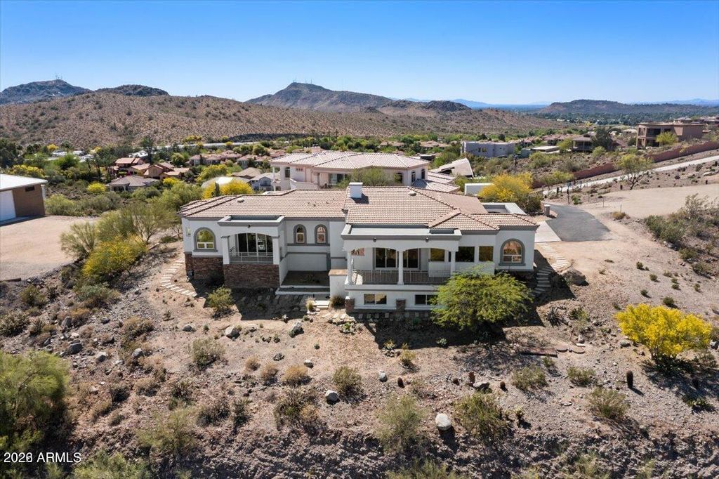 1823 E WINDROSE Drive, Phoenix, AZ 85022