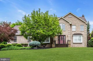 2 TANAGER LN, Robbinsville, NJ 08691