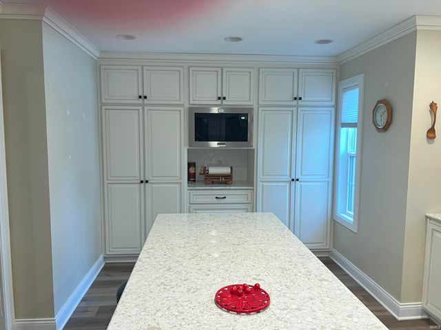 6888 Cottage Lane, Newburgh, IN 47630
