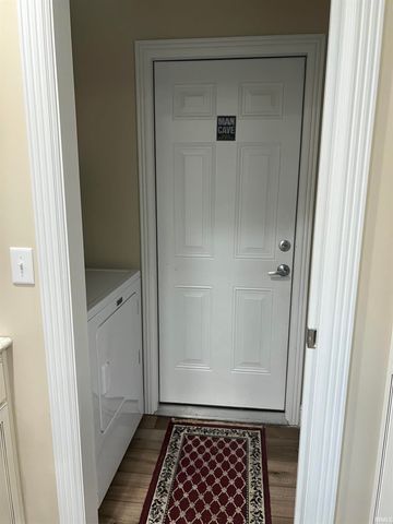 6888 Cottage Lane, Newburgh, IN 47630