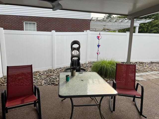 6888 Cottage Lane, Newburgh, IN 47630