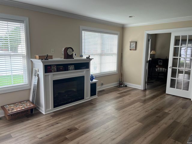 6888 Cottage Lane, Newburgh, IN 47630