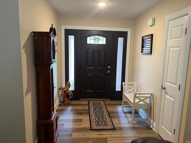 6888 Cottage Lane, Newburgh, IN 47630