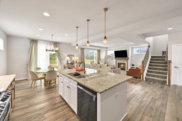 8829 S Shady Leaf LANE, Franklin, WI 53132