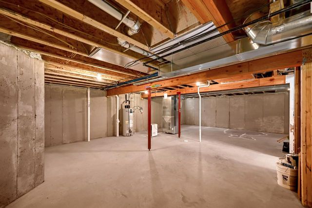 8829 S Shady Leaf LANE, Franklin, WI 53132