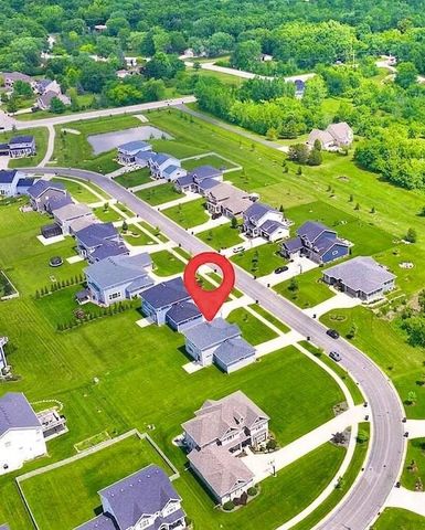 8829 S Shady Leaf LANE, Franklin, WI 53132