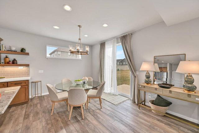 8829 S Shady Leaf LANE, Franklin, WI 53132