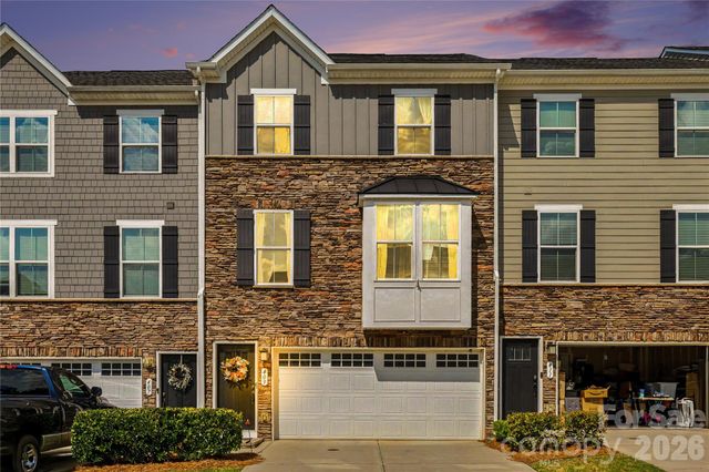409 Lahinch Drive, Tega Cay, SC 29708