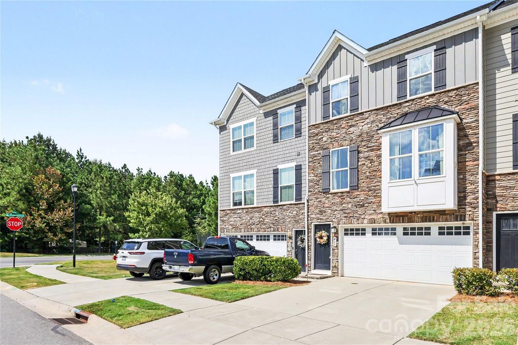409 Lahinch Drive, Tega Cay, SC 29708