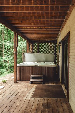 28843 Big Pine Road, Logan, OH 43138