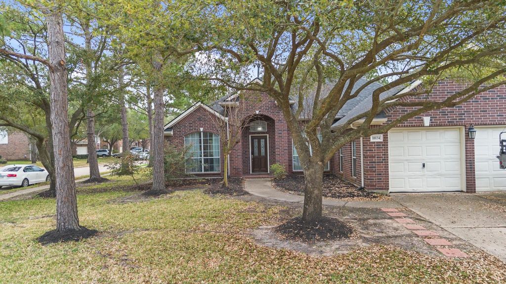 10134 W Temple Drive, Houston, TX 77095
