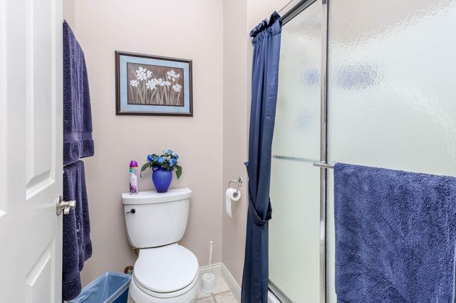 1232 RYAN DR, Centralia, MO 65240