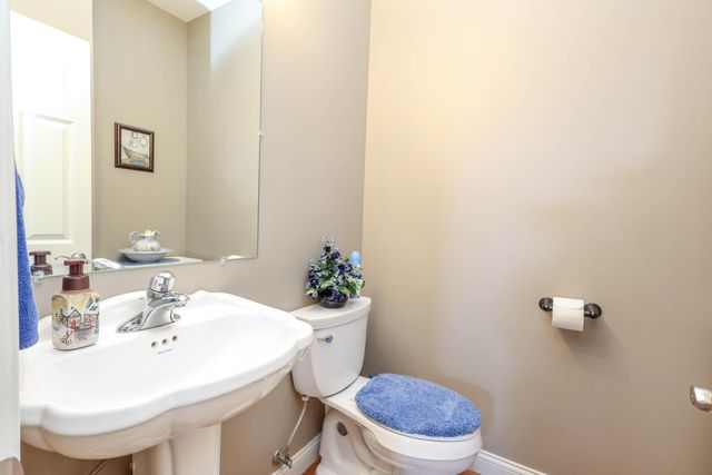 1232 RYAN DR, Centralia, MO 65240