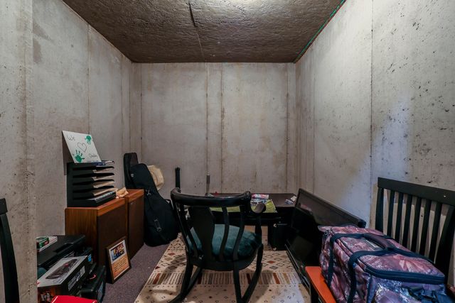 1232 RYAN DR, Centralia, MO 65240