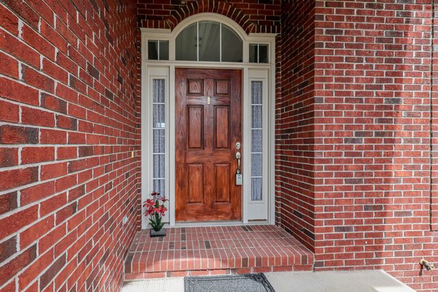 1232 RYAN DR, Centralia, MO 65240