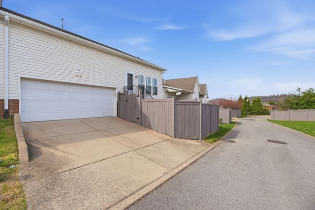 1928 Turning Wheel Ln, Franklin, TN 37067