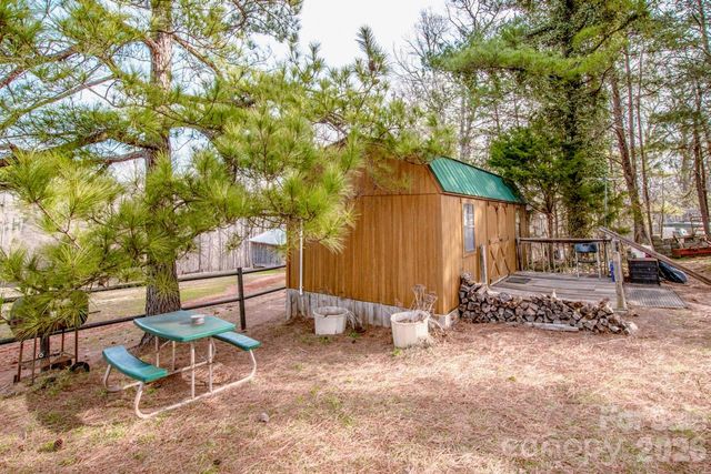 508 Liles Lane, Hiddenite, NC 28636