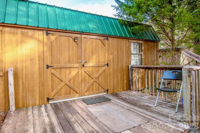 508 Liles Lane, Hiddenite, NC 28636