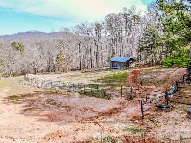 508 Liles Lane, Hiddenite, NC 28636