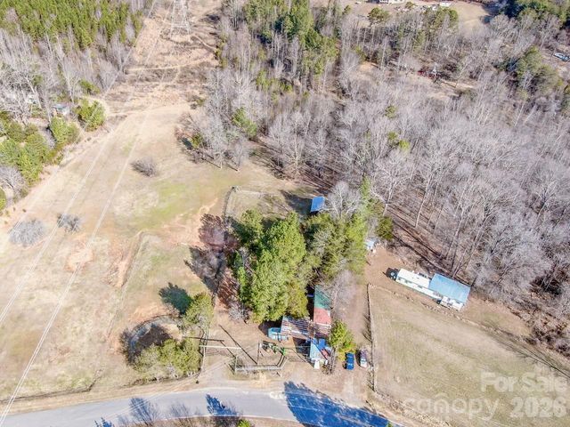 508 Liles Lane, Hiddenite, NC 28636
