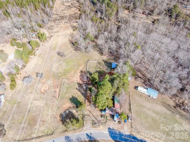 508 Liles Lane, Hiddenite, NC 28636