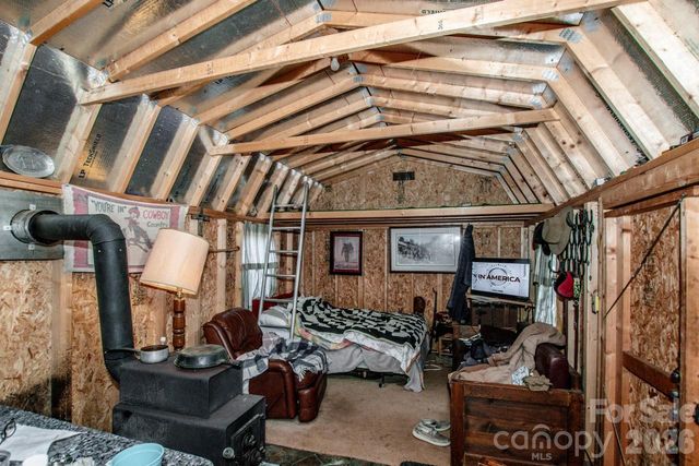 508 Liles Lane, Hiddenite, NC 28636