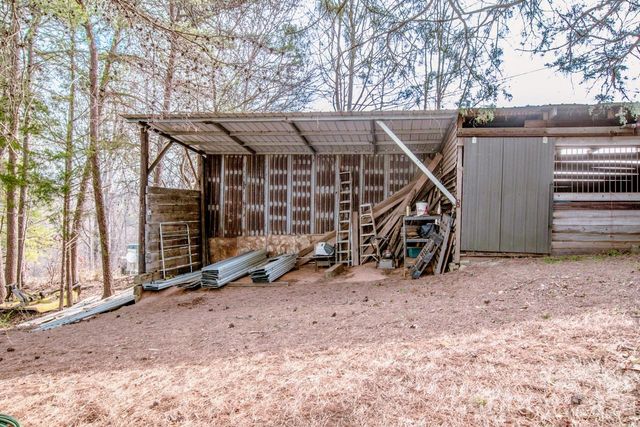 508 Liles Lane, Hiddenite, NC 28636