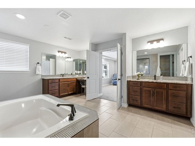 769 Pagoda Ct, Erie, CO 80516