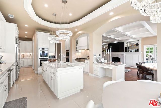 1403 Kingsboro Court, Westlake Village, CA 91362