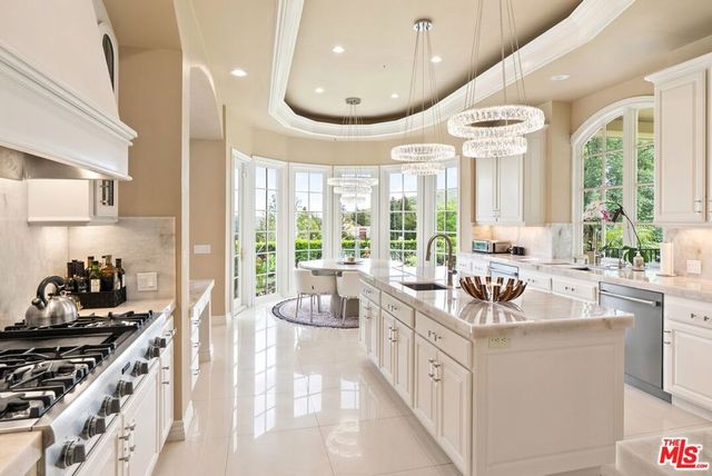 1403 Kingsboro Court, Westlake Village, CA 91362