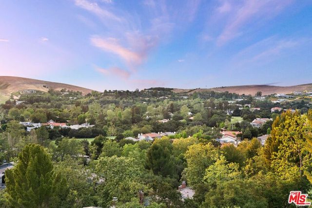 1403 Kingsboro Court, Westlake Village, CA 91362