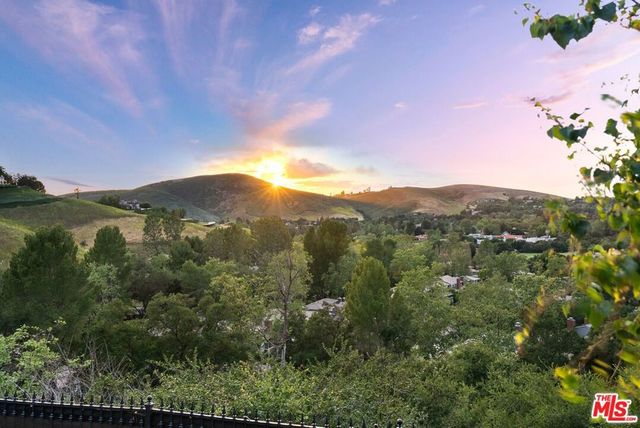 1403 Kingsboro Court, Westlake Village, CA 91362