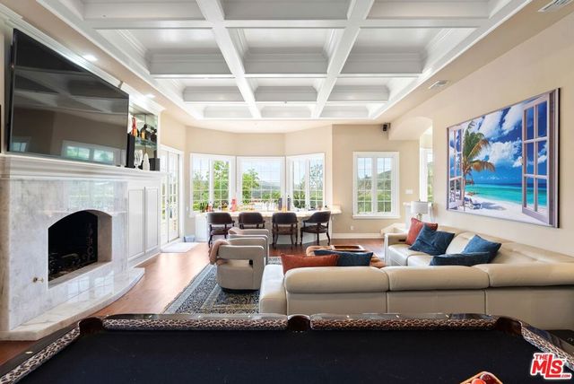 1403 Kingsboro Court, Westlake Village, CA 91362