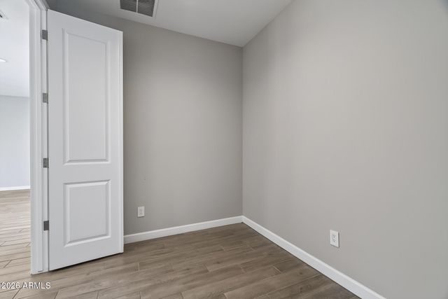 2004 E PARK VIEW Lane, Phoenix, AZ 85024