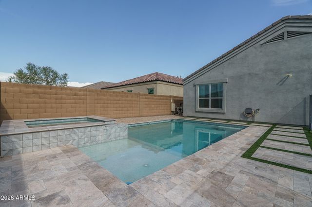 2004 E PARK VIEW Lane, Phoenix, AZ 85024