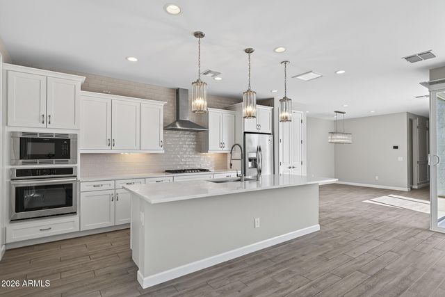 2004 E PARK VIEW Lane, Phoenix, AZ 85024