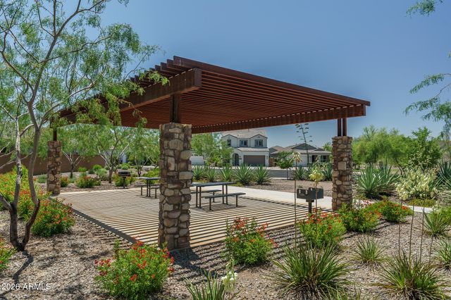 2004 E PARK VIEW Lane, Phoenix, AZ 85024